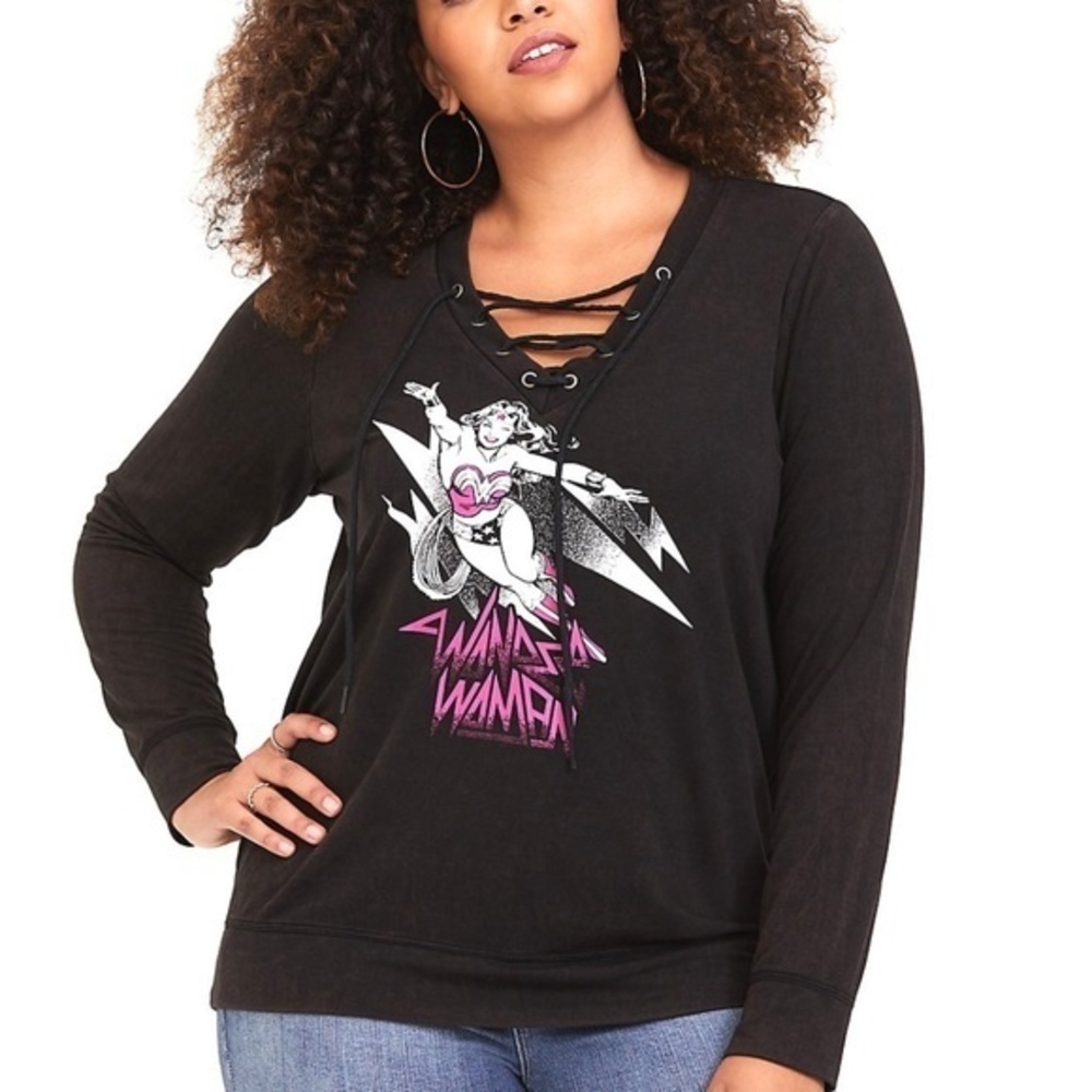 Plus 00 New Torrid Wonder Woman Lace Up Pullover